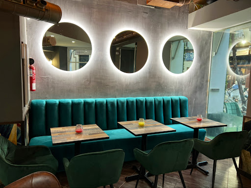 39507 unico gastrobar sevilla 1