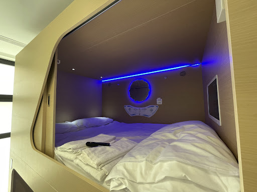 39543 urban cube hostel sevilla 1