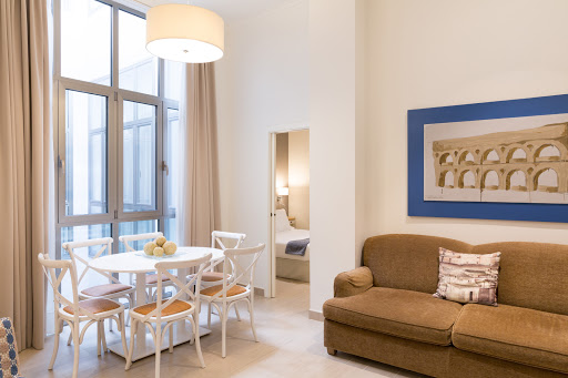 40066 welldone cathedral suites 1