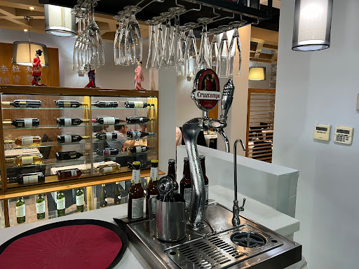 40135 yan.sushi bar sevilla