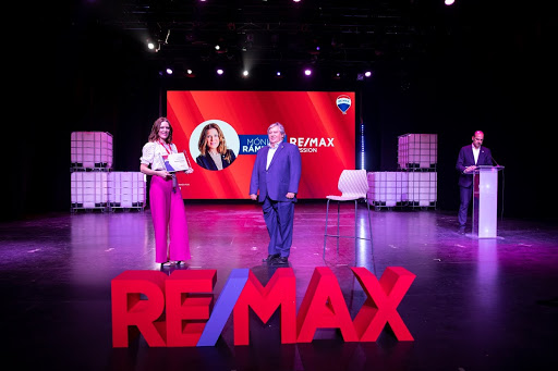 6093 agente remax sevilla monica ramirez