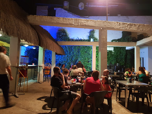 8617 bar blanco negro 1