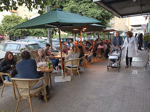 8661 bar buena vida triana