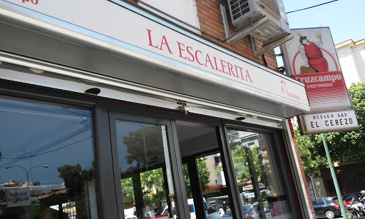 9200 bar el cererzo la escalerita 1