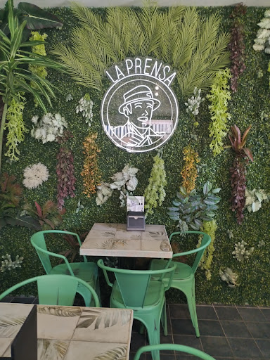 10018 bar la prensa 1