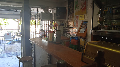 10128 bar las ninas 2