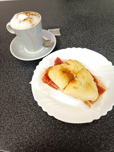 10131 bar las ninas 1