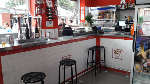 10469 bar pena sevillista san jeronimo 1
