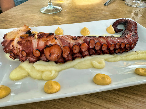 10737 bar restaurante la cochera