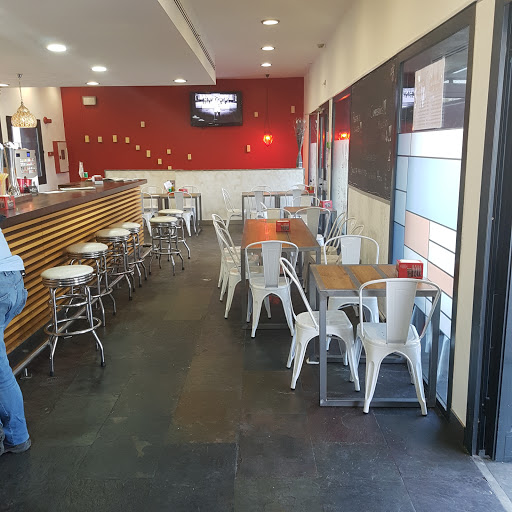 10832 bar restaurante sua cartuja