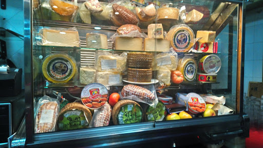 11109 bar tito jamon 1