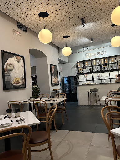 11412 barra baja restaurante