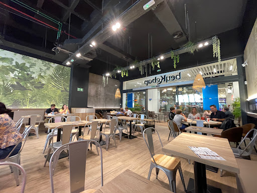 11610 beykebap centro comercial nervion 2