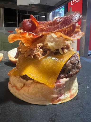 12759 burger mentidero 1