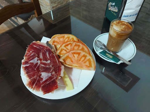 13135 cafe 8211 bar charly 2