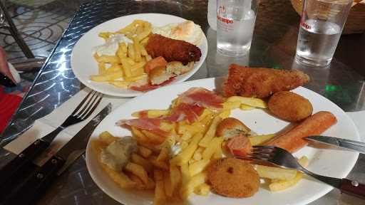 13144 cafe 8211 bar en ca reyes 2