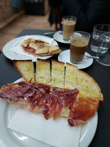 13208 cafe bar andrea