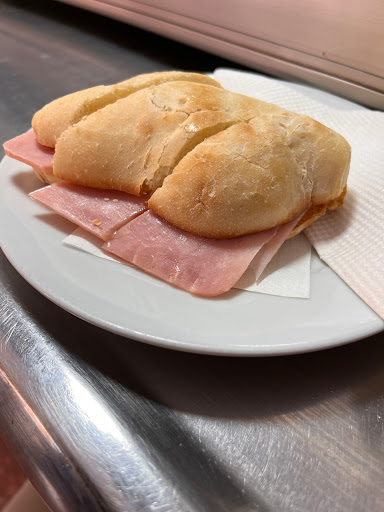 13223 cafe bar cofinal