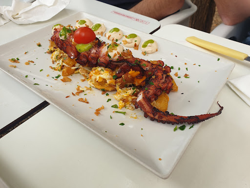 13288 cafe bar la donesia 2