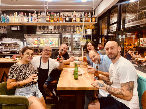 13314 cafe bar la ola 2