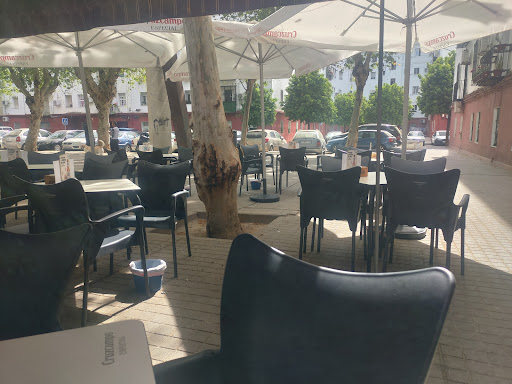 13335 cafe bar la placita 2