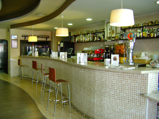 13338 cafe bar la pulchra