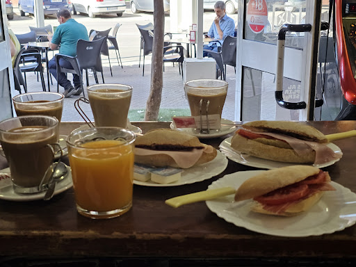 13853 cafeteria abaceria carbon 2