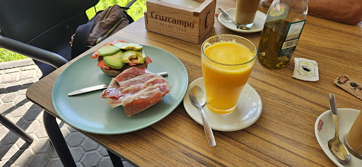 13906 cafeteria azahar 2