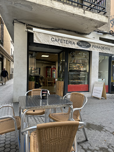 14051 cafeteria crustum 1