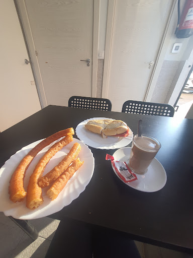 14316 cafeteria la reunion desayunos y meriendas 2