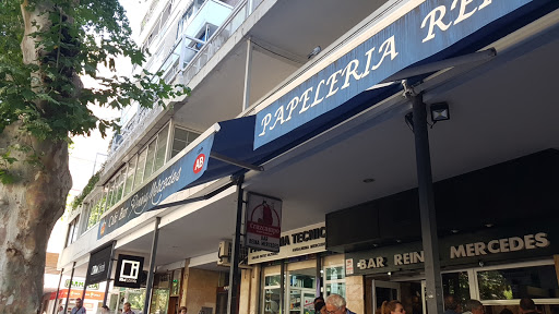 14445 cafeteria reina mercedes