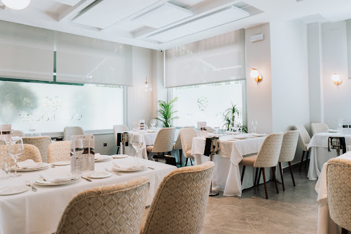 14620 cala roche restaurante sevilla 1