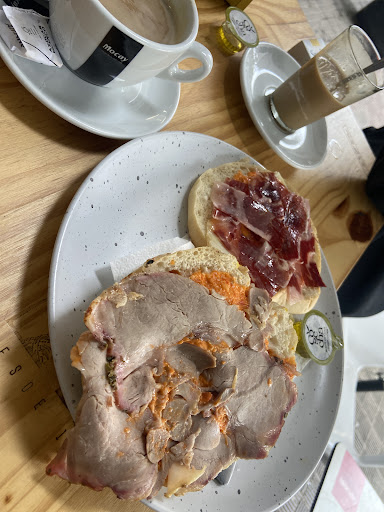 14798 cancun cafe bar