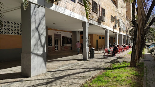 14832 canoe cafe bar 1