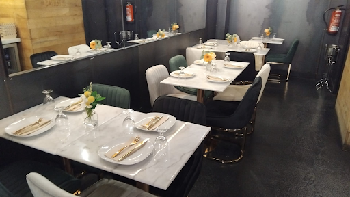 15525 cathedral steakhouse restaurant