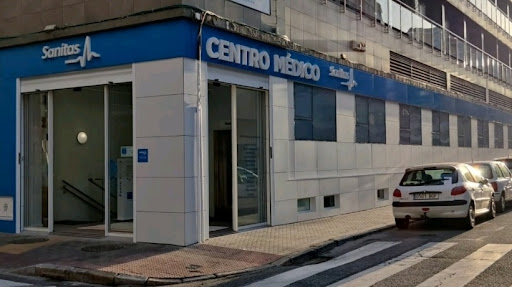 15818 centro medico sanitas sevilla