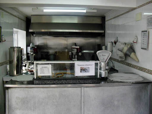 16704 churreria el cerezo 1