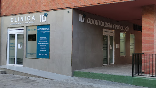 17024 clinica odontologia y podologia 10