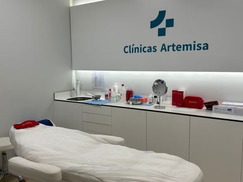 17069 clinicas artemisa sevilla