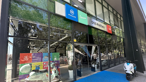 18237 dos ruedas piaggio vespa aprilia motoguzzi sevilla