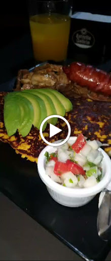 19658 entrepanas restobar 1