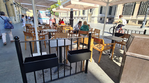 21312 five guys sevilla constitucion 2