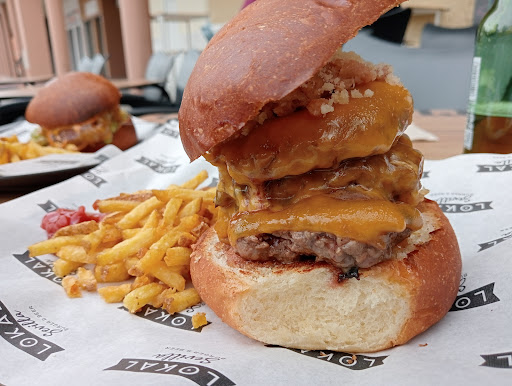 22387 hamburgueseria lokal sevilla este 1