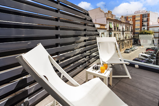 22968 hotel catalonia giralda