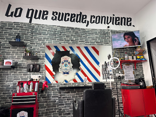 24216 juanis barbershop 2