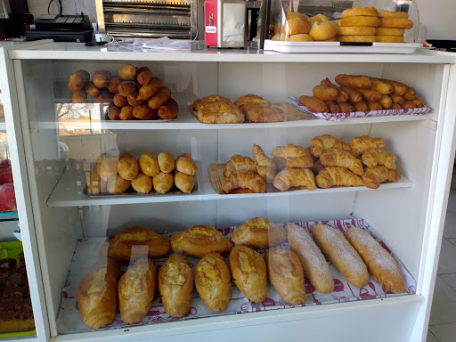 24313 kaylas bar restaurant 1