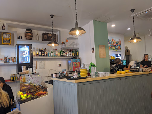 25632 la mala brunch rivero