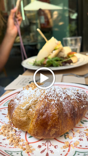 25635 la mala brunch rivero 1