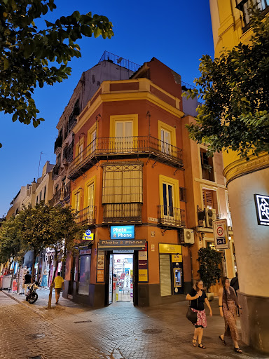 26503 living sevilla apartments catedral