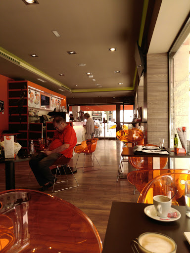 26786 luckia sport cafe republica argentina 2